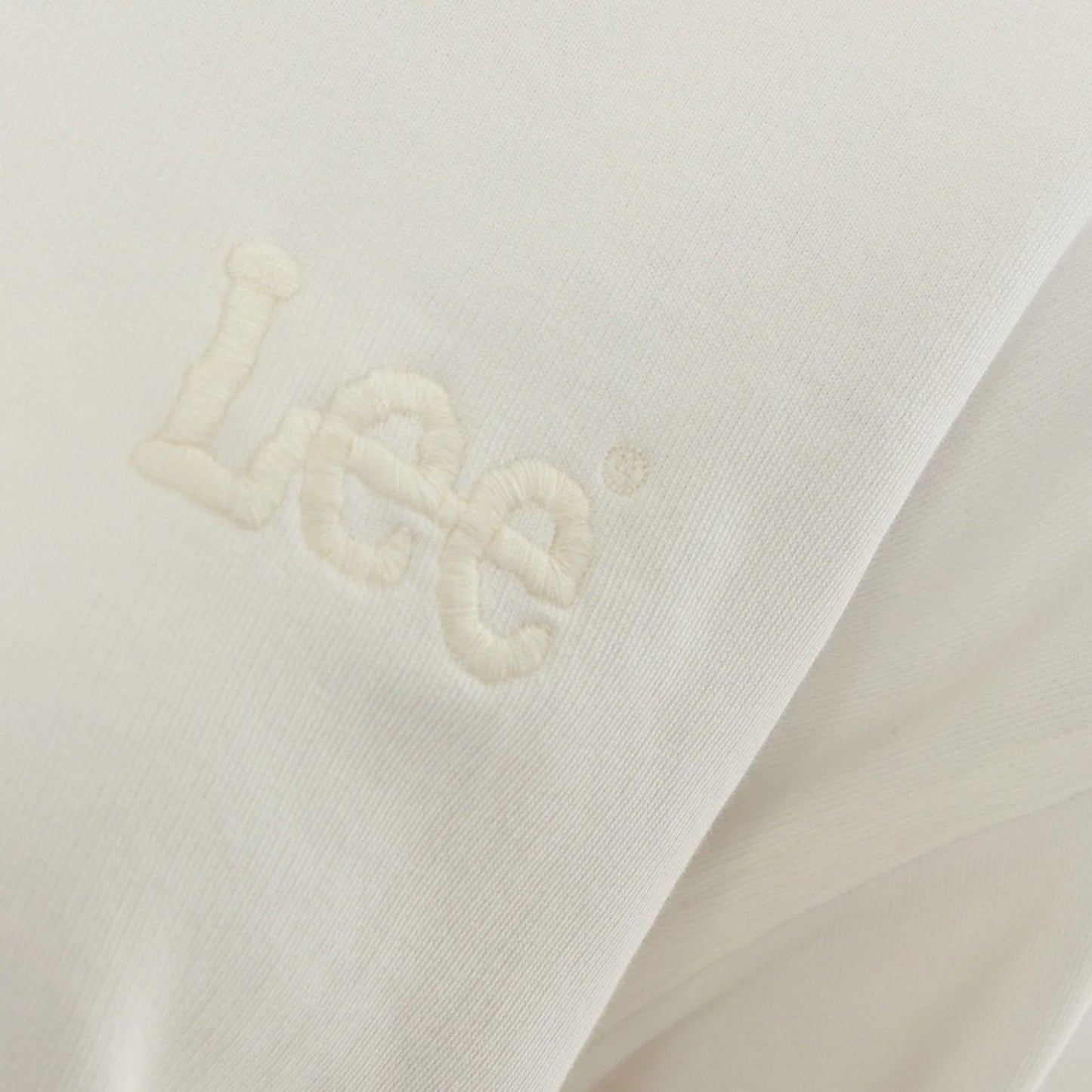 Lee Felpe