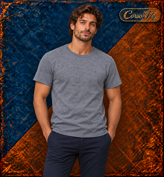 Vista indossata illustrativa della T-shirt Hilfiger Denim L