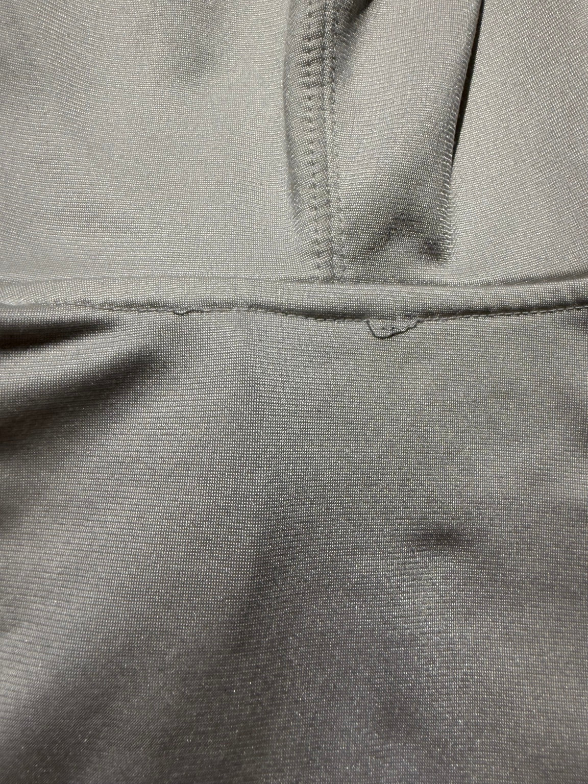 Felpa Nike uomo taglia L segno sul tessuto