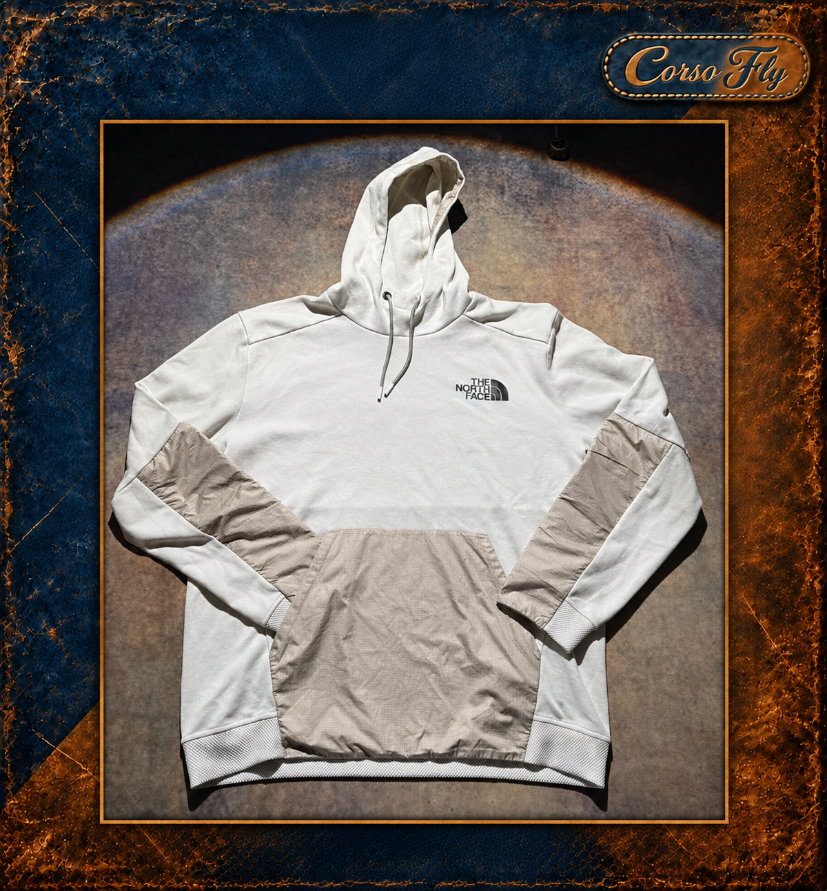 The North Face Woven Pocket Hoodie uomo L grigio ghiaccio beige – foto del capo 1, sfondo Corso Fly