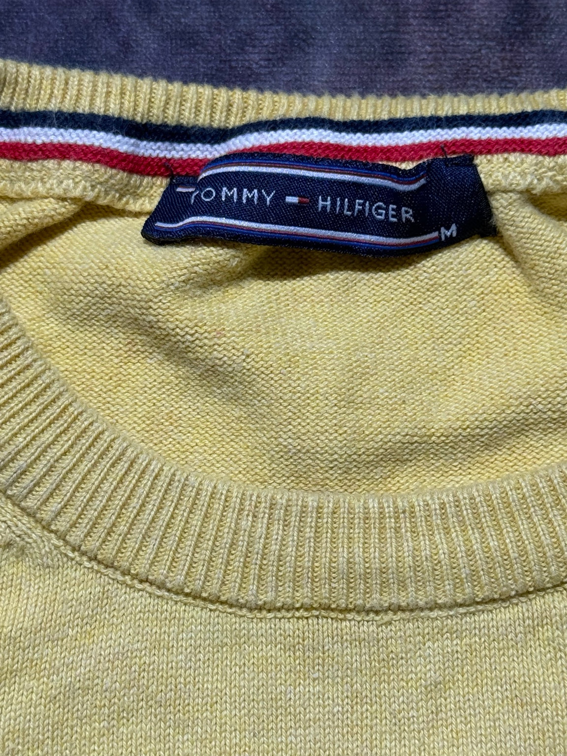 Etichetta Tommy Hilfiger taglia M