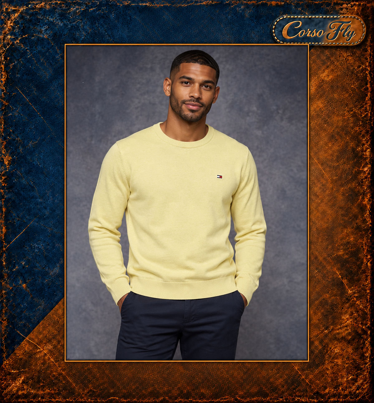 Maglione Tommy Hilfiger giallo chiaro indossato da modello
