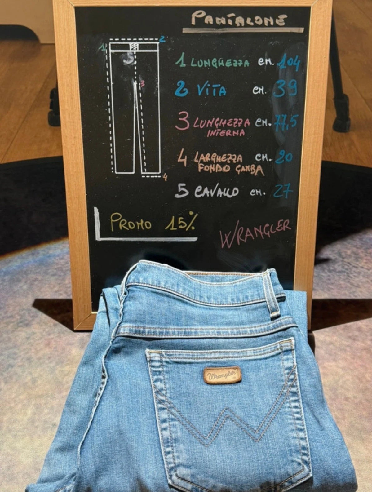 Jeans Wrangler Texas Stretch uomo W32 L36 - foto misure
